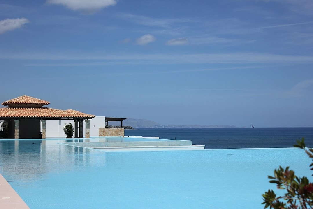 About Hollywood Florida Pool Cleaning