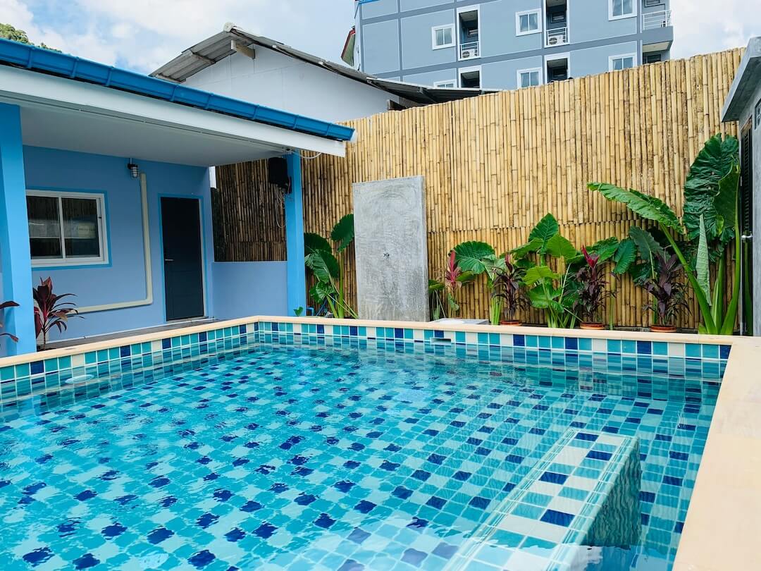 Professional Installation and Maintenance Services in Hollywood Image